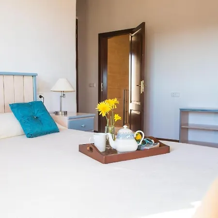 Landhausvilla Fuer 6 Personen In Porto Cristo Mallorca, 3 Schlafzimmer, Privater Pool *